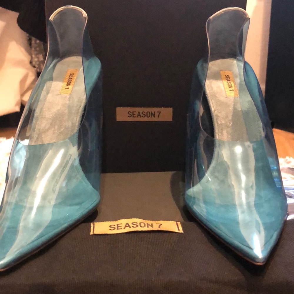 Brand New 🌟Yeezy Season 7 Blue Transparent Pumps - Picture 6 of 6